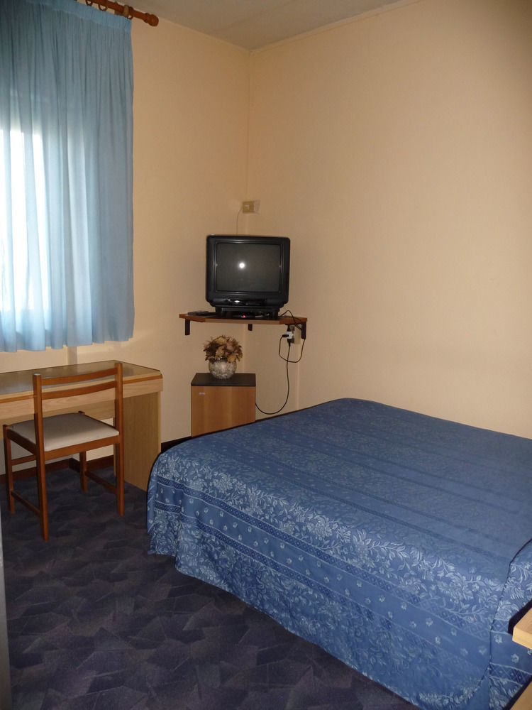 Hotel Astoria Altopascio Zewnętrze zdjęcie
